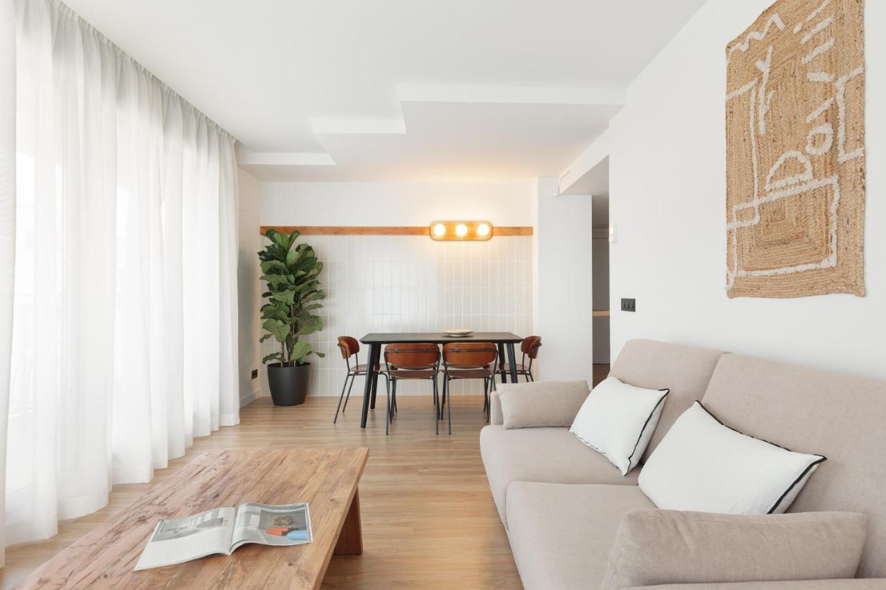 Port Forum Apartments By Olala Homes Sant Adria de Besos Exterior photo